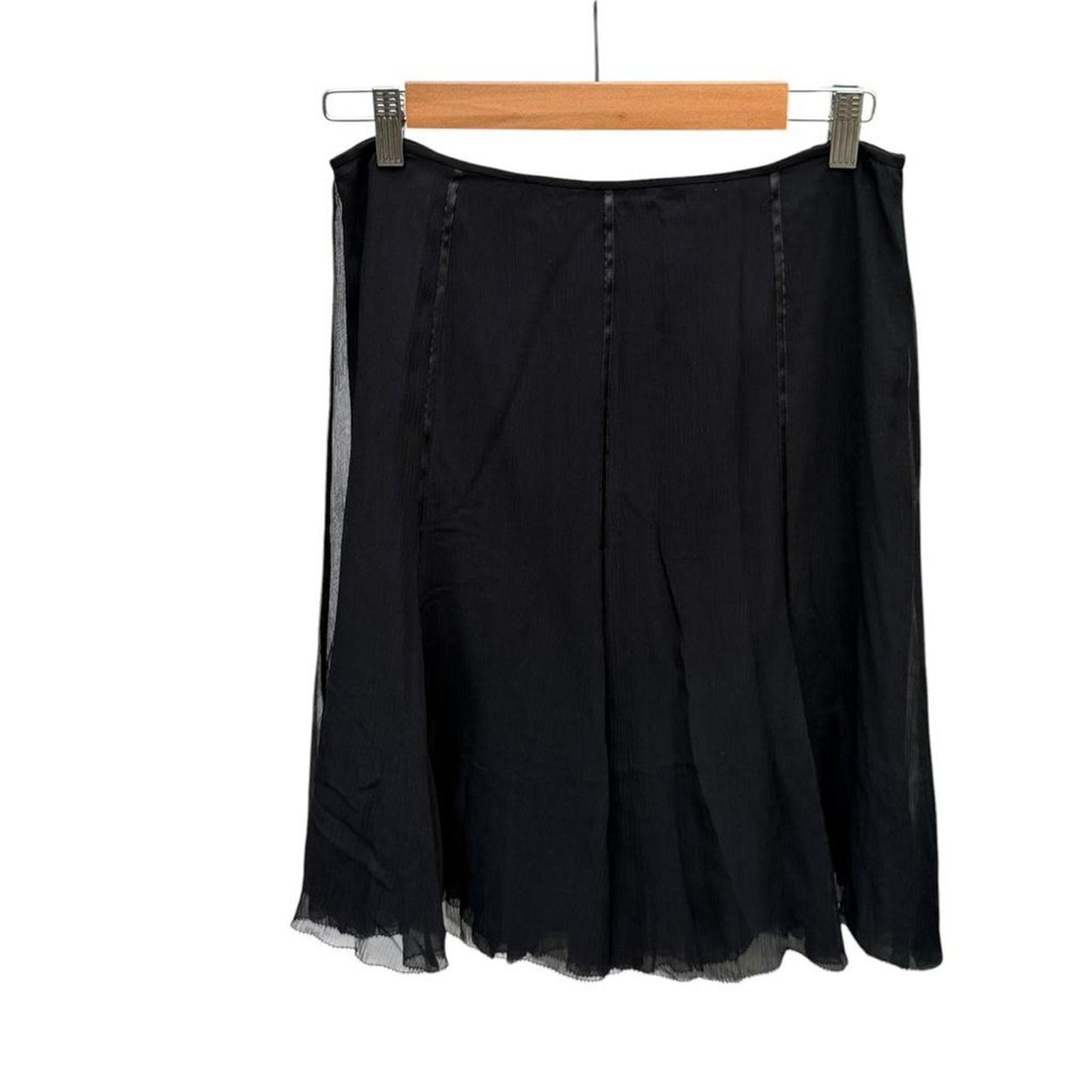 Elie Tahari Black Chiffon Skirt Size 8 Petite Elegant Formal Workwear